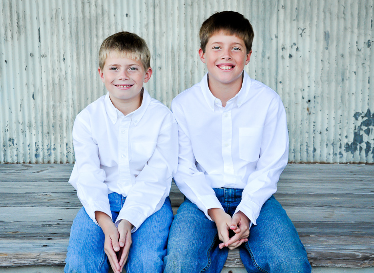 Brothers and Sisters Beaufort Photography Company Crystal Coast Lifestyle Portrait